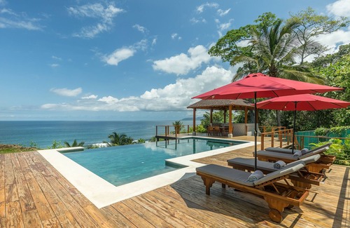 Tango Mar Maison | Tango Mar Beach House avec piscine à débordement!