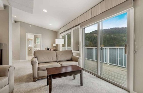 Rosario Maison | Cliffhouse At Rosario Village Ocean Front Whales