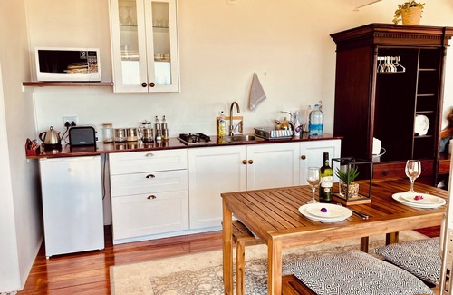 Plettenberg Bay Cabine | Seaside Serenity: Clifftop Cabin with Ocean Views & Private Hikes
