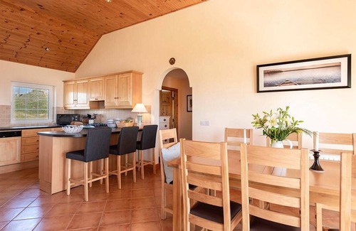Dingle Maison | Clifftop House - Des mers chatoyantes au bout du monde!