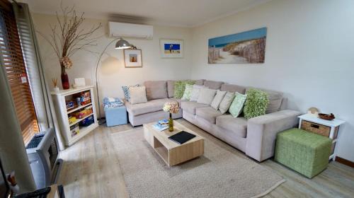 Sanctuary Point Maison | Clifton Cottage by Experience Jervis Bay