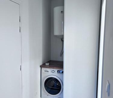 L'Hopital-le-Grand Appartement | Clim, TV LED, iMac - T2 design 1 à 4 pers équipé