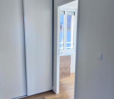 L'Hopital-le-Grand Appartement | Clim, TV LED, iMac - T2 design 1 à 4 pers équipé