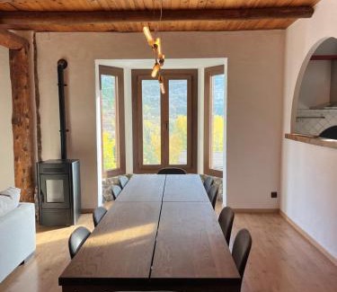 Figols i Alinya Maison | Climb Catalunya Figols