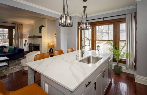 Clintonville Maison | Clintonville Comfort and Class