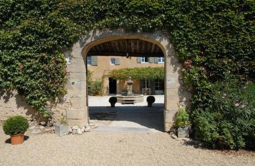 Cabrieres-d'Avignon Lit Et Petit-Déjeuner | Clos De La Fontaine