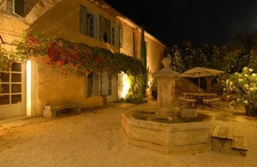 Cabrieres-d'Avignon Lit Et Petit-Déjeuner | Clos De La Fontaine