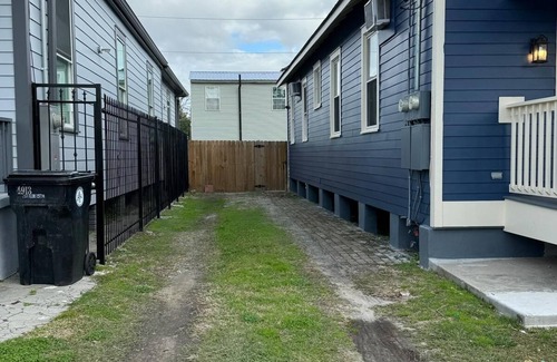 West Riverside Maison | 🔥CLOSE 2 UPTOWN+ZOO❤️ SLEEPS 5 & PET FRIENDLY W/FEE