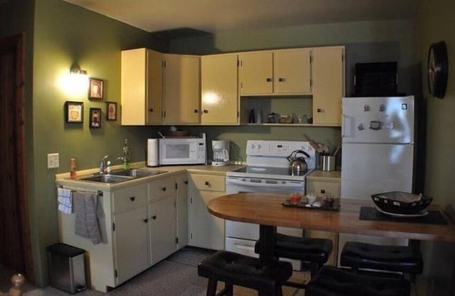 Farwell Maison | Lac Blackwell, Two Bd. Retraite de la chambre avec bain à remous et terrasse; Idéal pour jusqu'à 4 personnes.