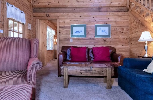 Pine Mountain Cabine | "Delano Retreat" Cabin 7A