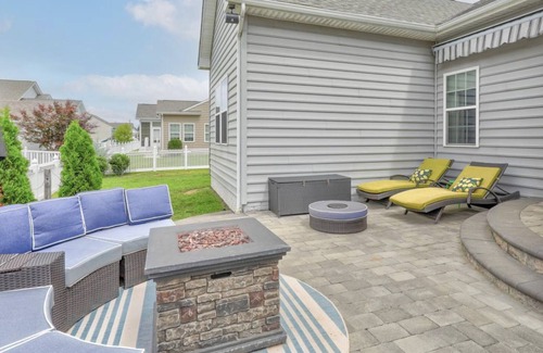 Lewes Maison | Close to all Rehoboth/Lewes attractions w/community pool & parking!