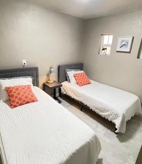 Downtown El Paso Appartement | Close to All, Restfull, Cozy Duplex B in Downtown, UTEP, Hospitals