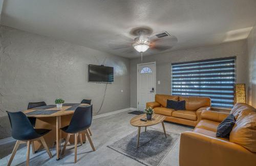 Downtown El Paso Appartement | Close to All, Restfull, Cozy Duplex B in Downtown, UTEP, Hospitals
