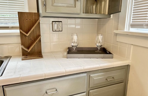 Monroeville Maison | Close to all things in Pittsburgh