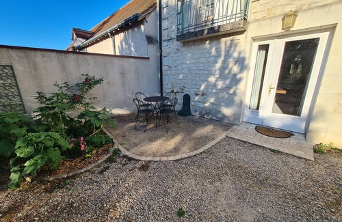 Lye Maison | Proche du Zoo de Beauval et Châteaux, le Gîte de la Renardière, Idéal en famille