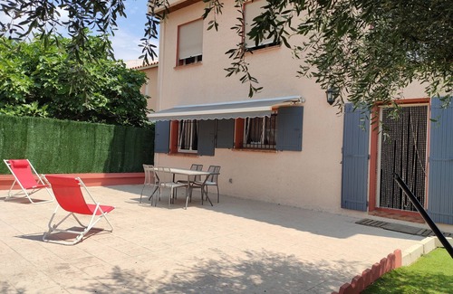 Clodion-Torcatis Villa | Proche centre , Chambre privée dans villa partagée, climatisée et terrasse