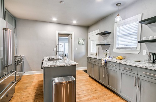 Central Oklahoma City Maison | Close to Fairgrnds | In-Law Suite | Double Dens