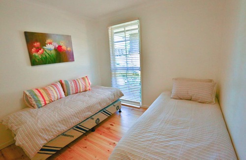 Glen Waverley Maison | Close to shopping centres, restaurant, freeway to city, and public transport