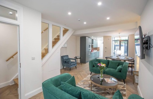 North Wall Appartement | Close to Spencer Dock 3 Bedroom Apartment
