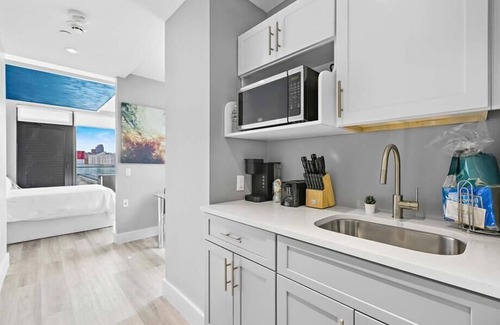Port Morris Hôtel | Close to Stadium Studio F Bal BR | Hotel Amenities