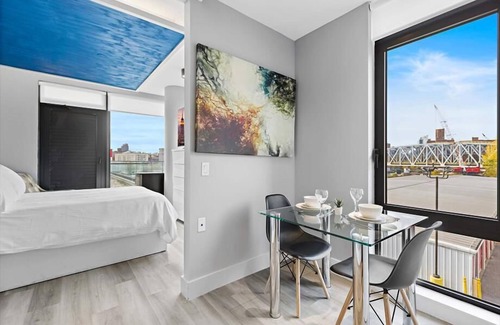 Port Morris Hôtel | Close to Stadium Studio F Bal BR | Hotel Amenities