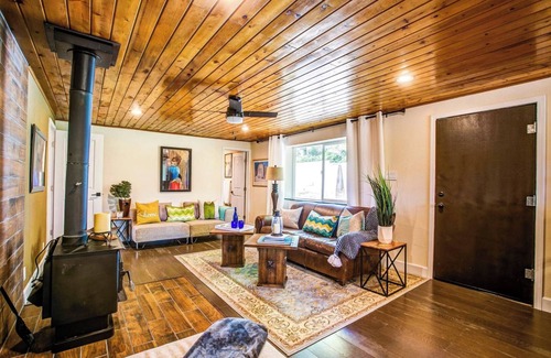 Dixon Maison | Close to Taos but a world away from tourists! Come home to authentic New Mexico