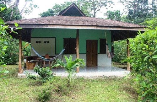 Cahuita Cabine | Close to the beach! Cabina C 1 for up to 5 people. Fully equipped kitchen!