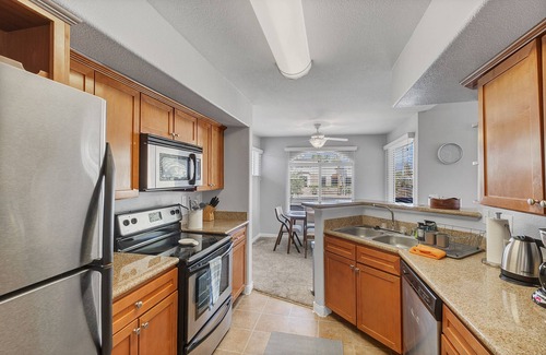 Spring Valley Copropriété | Close to the Las Vegas strip. Cozy and comfortable 2bd 2ba.