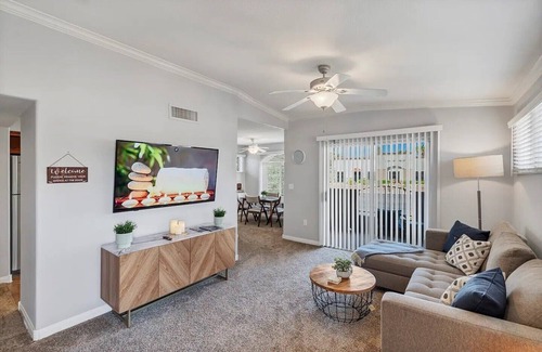 Spring Valley Copropriété | Close to the Las Vegas strip. Cozy and comfortable 2bd 2ba.