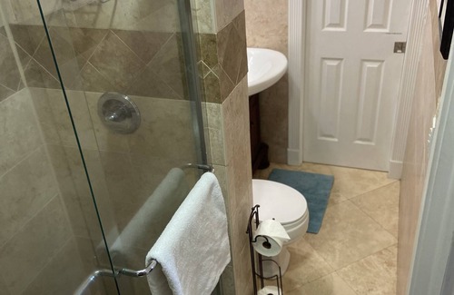 Fort Lauderdale Lit Et Petit-Déjeuner | LA MEILLEURE chambre privée, entrée, piscine et étang, vous devriez être impressionné!