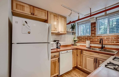 City Park Appartement | Cloud by Modern Midstay / 1Block to City Park #C15