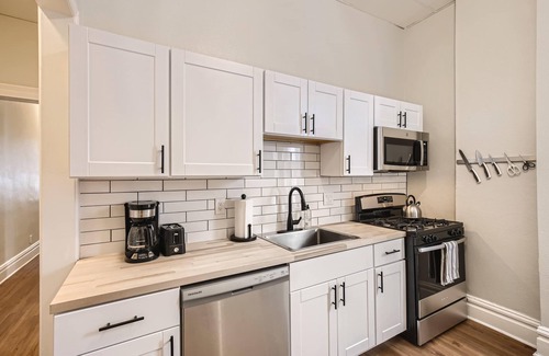 City Park Appartement | Cloud by Modern Midstay / 1 Block to City Park #C1