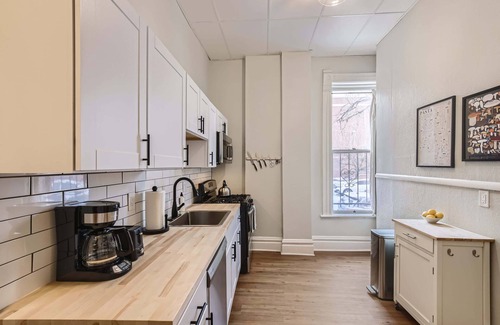 City Park Appartement | Cloud by Modern Midstay / 1 Block to City Park #C1