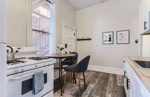 City Park Appartement | Cloud by Modern Midstay/1 Block to City Park #C3