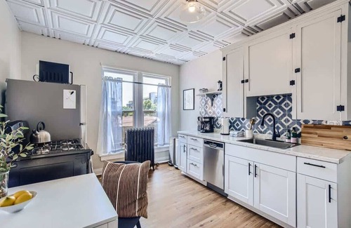 City Park Appartement | Cloud by Modern Midstay 1 Block to City Park #C7