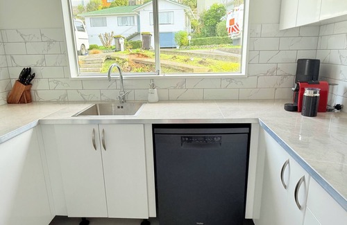 Johnsonville Maison | Cloud Catcher - Family Comfort & Scenic Views