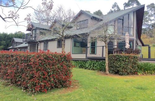 Upper Kangaroo River Maison | Cloud Nine Chalet Luxury retreat in Upper River