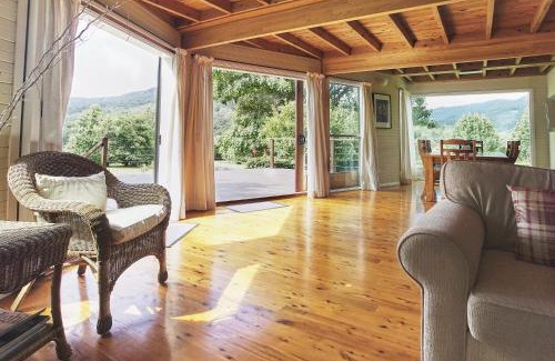 Upper Kangaroo River Maison | Cloud Nine Chalet Luxury retreat in Upper River