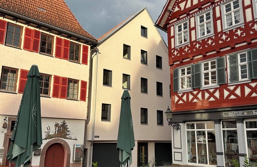 Dornstetten Appartement | Cloudcabins N° 3 Aufzug Balkon Marktplatz