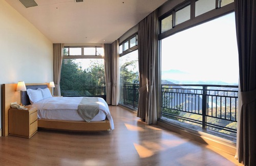 Ren'ai Hôtel | Cloudshometown