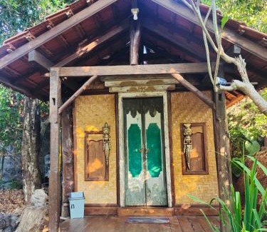 Sukasada Maison | CLOVE GARDEN