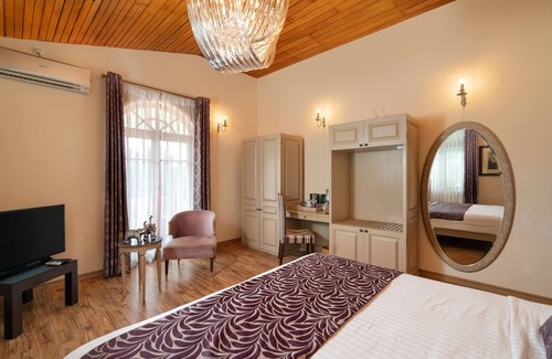 Kandy Maison | Clove Villa