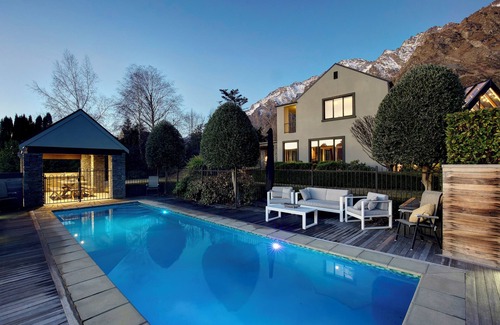 Kawarau Falls Maison | Club Moana at Oraka (pool, tennis court)