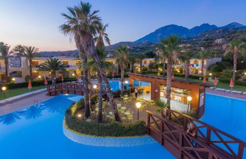 Belvedere Marittimo Hôtel | Club Residence La Castellana Mare