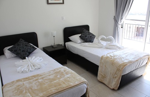 Emba Appartement | Club St George - Elina House Appartement avec vue imprenable sur la mer