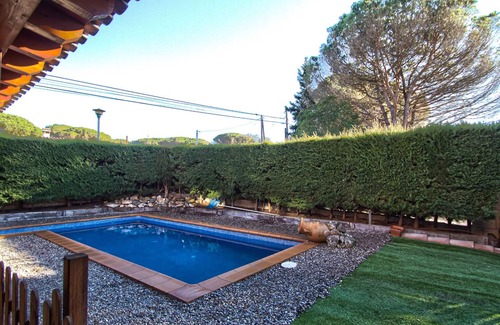 La Canyera Villa | Club Villamar - Practical villa with a private pool, 16000 meters from the beach, located in a qu.