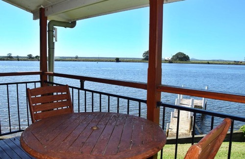 Rainbow Reach Maison | Coast and Country Cabin 4