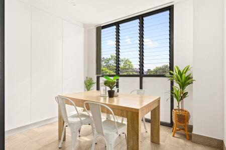 Dee Why Appartement | Coastal 2-Bed Apartment near Beach