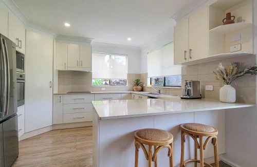 Port Macquarie Maison | Coastal 3-bedroom home close by the beach