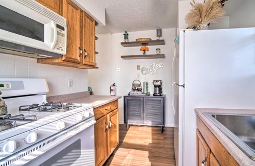 Southend Appartement | Coastal Brigantine Retreat - Walk to Beach!